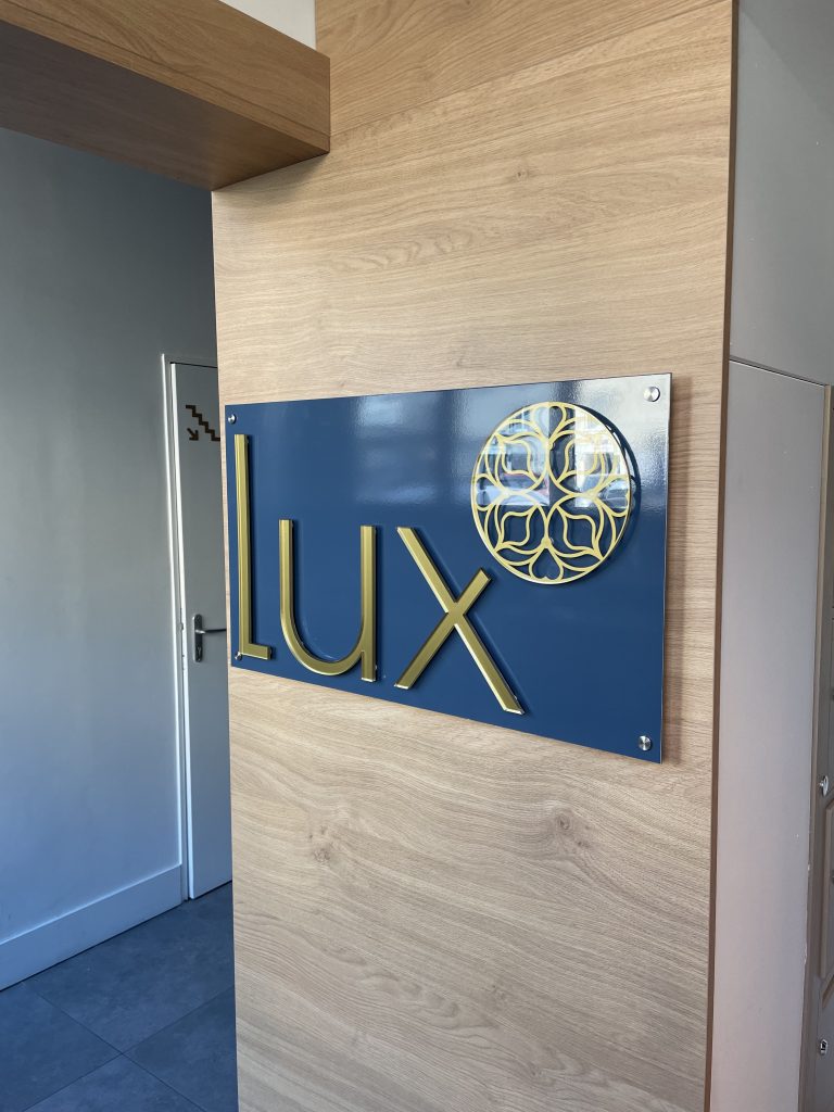 lux